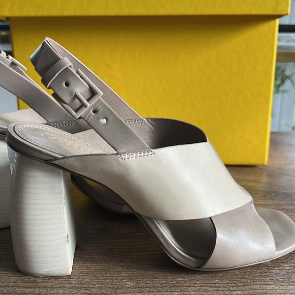 Mercedes Castillo healed dress sandals in sandstone/ivory smooth calf size 8 - Picture 6 of 11